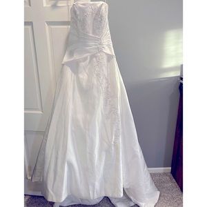 Maggie Sottero Sleeveless Wedding Dress